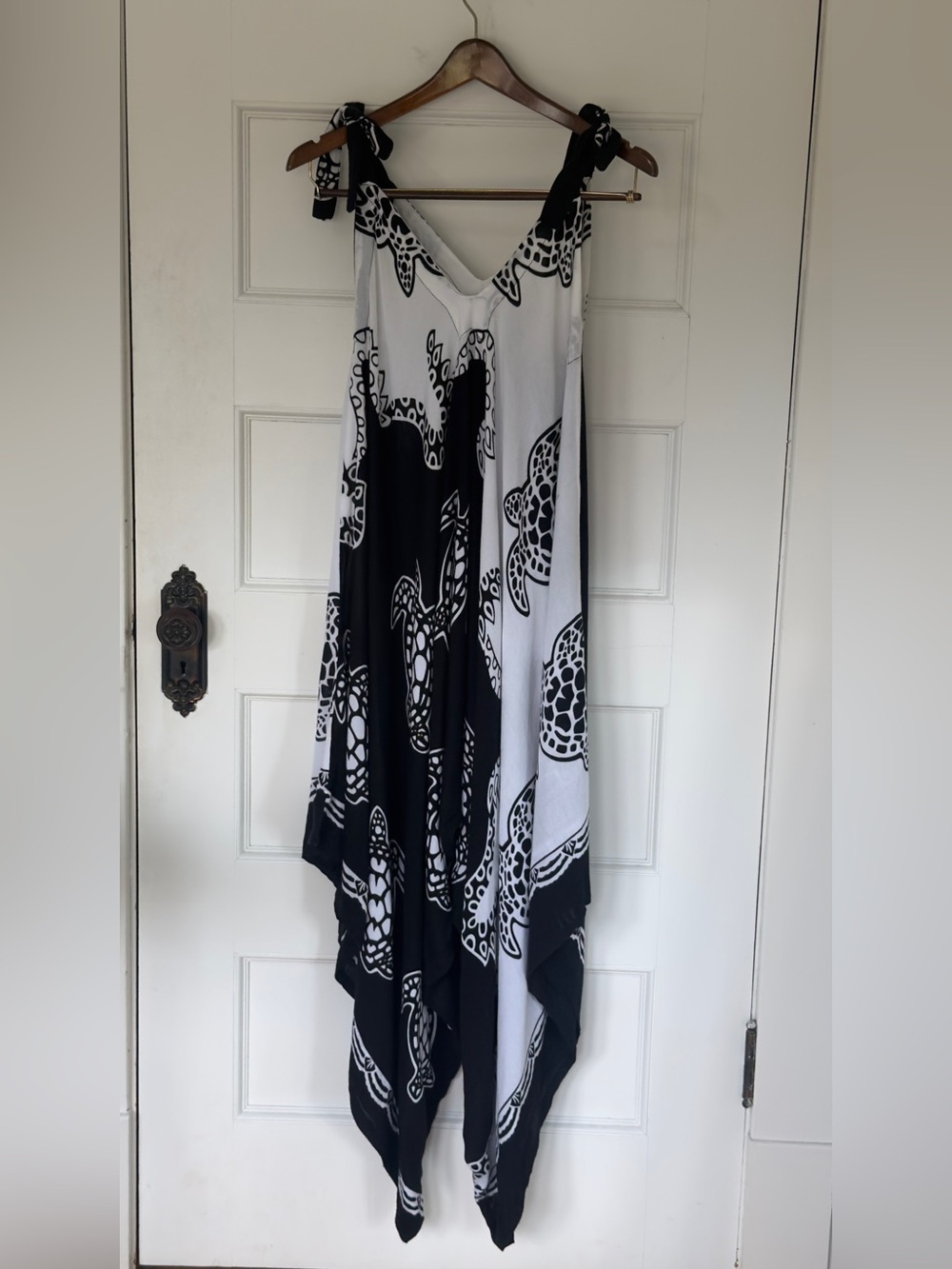 Boho Style Black & White Turtle Print Tie-Strap Jumper/Cover Up